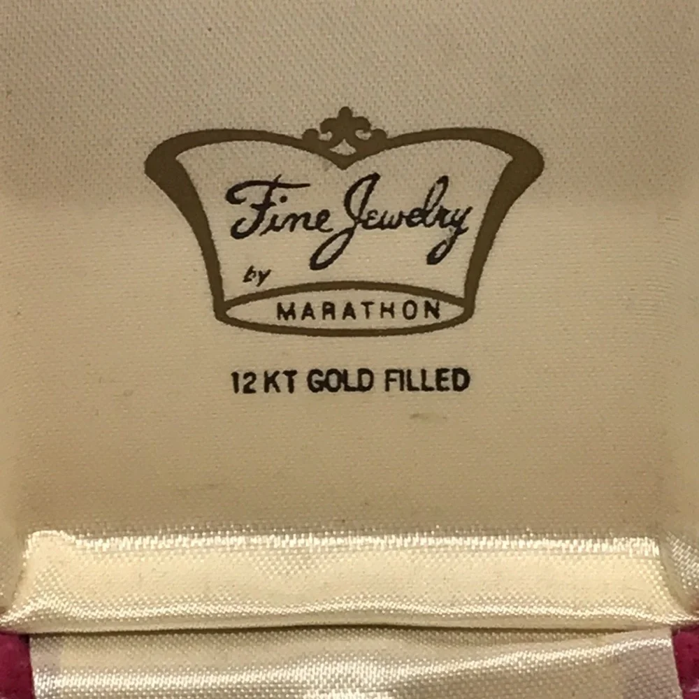 Vintage Jewelry Pink Velvet Gift Box for Fine Jewelry by Marathon - Picture 3 of 7